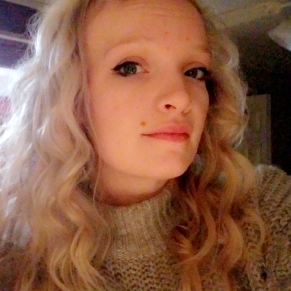 Hey, I'm Courtney - Picture 3 of 7